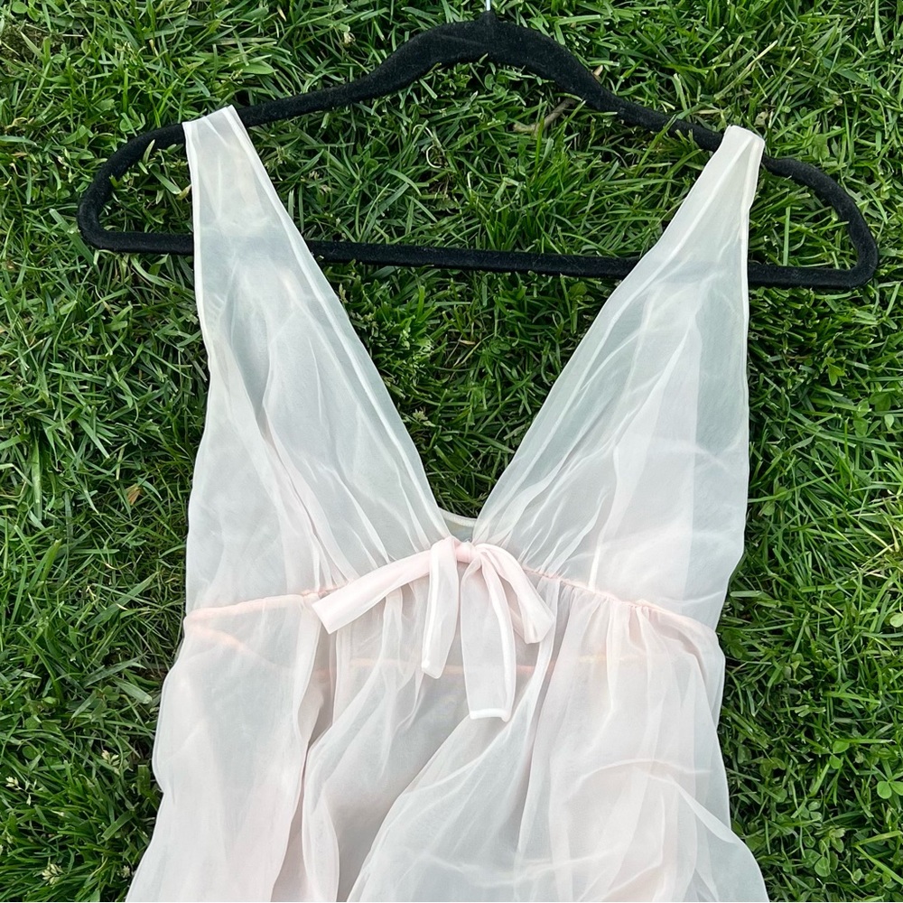 Vintage Intime California Chiffon Peignoir Nightgown - Picture 3 of 6